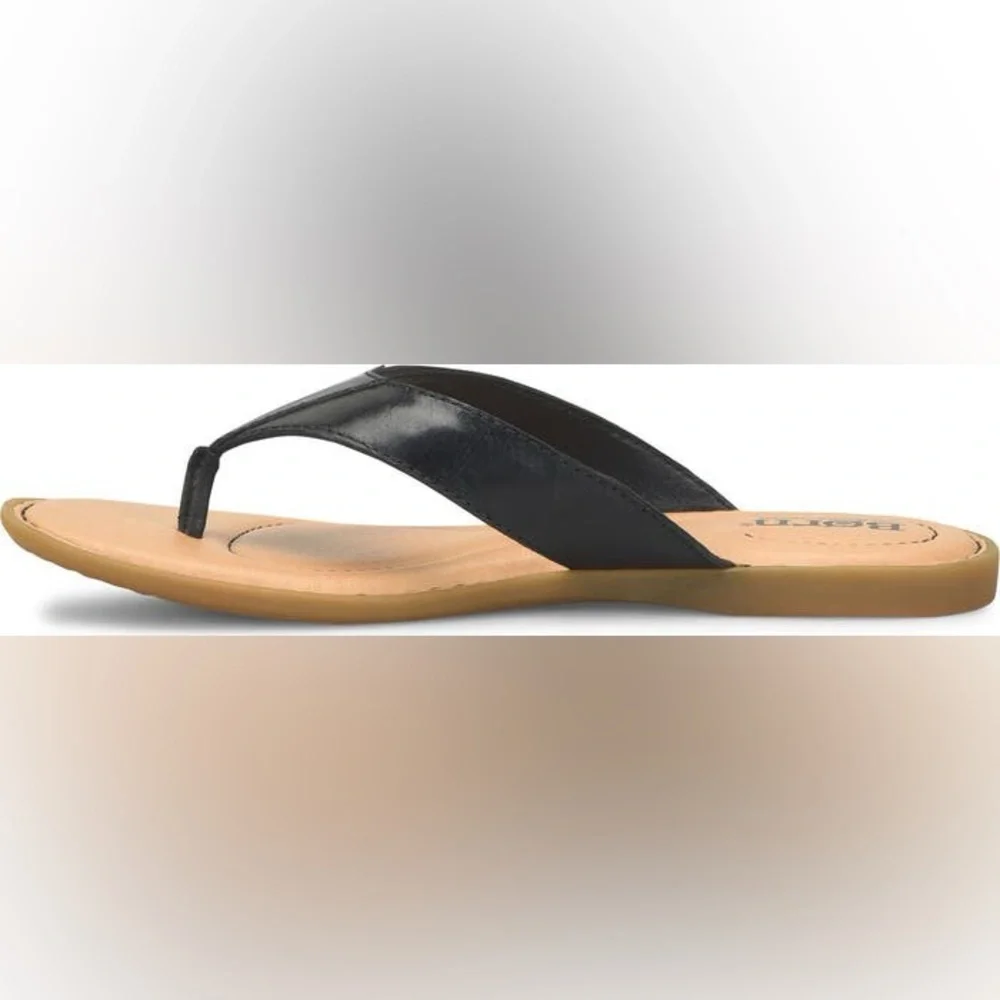 NWT Born Ciara Sandals